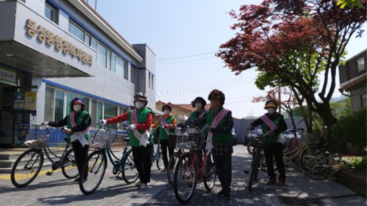 (동성동)자전거 시민봉사대 안전캠페인-1.jpg